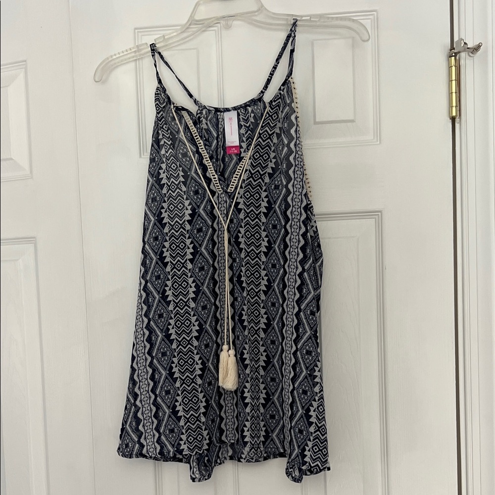 No Boundaries Black and White Geometric Camisole